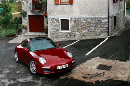  Լ911 Targa 4S