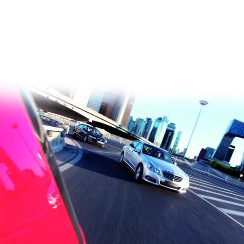 ӳٶȶԾ E300LսµA6L