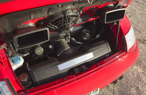 可驾驭的疯狂 试驾保时捷911 Carrera