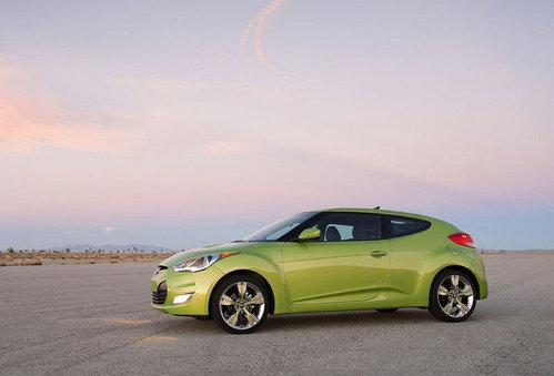  ԼִVeloster