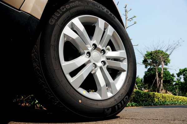 【初鉴】2014款吉利GX7 卓众汽车网