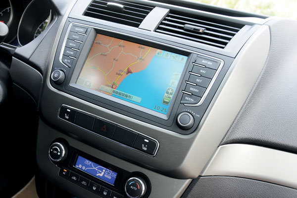 【初鉴】2014款吉利GX7 卓众汽车网