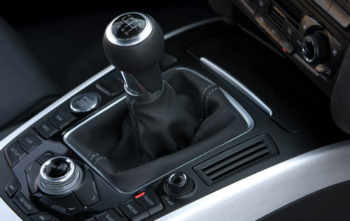 ۺʵԱȣµS4ԱȲԱ335i