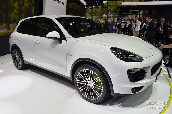 ʱCayenne e-hybrid賵չʵ