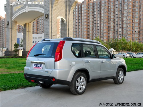 汽车之家 东风日产 奇骏 2.5l xv cvt 4wd