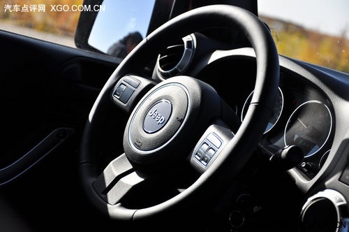 ħɻ Լ2012Jeep