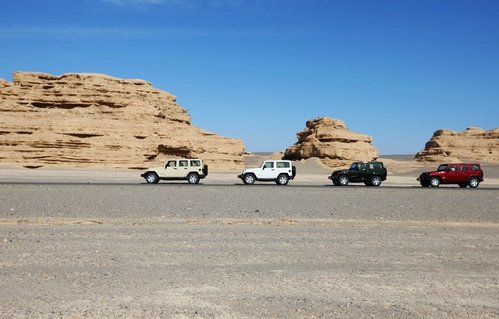 ħɻ Լ2012Jeep