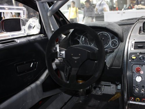 ˹-  Zagato V12