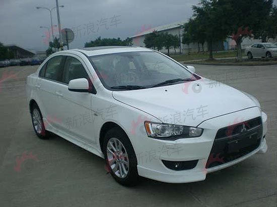 2011款三菱翼神 2011款三菱翼神