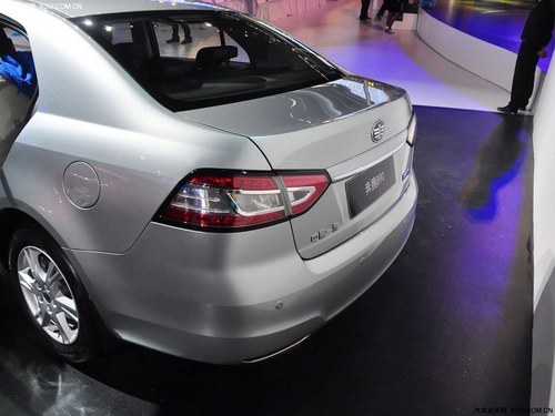 2012������չ һ���������콢B90�׷�