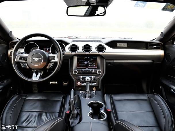 新款福特野马国内上市起售价3998万元