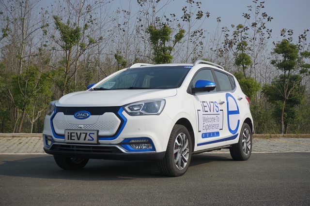 ؼȼ˹ 350km iEV7S