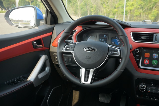 ؼȼ˹ 350km iEV7S