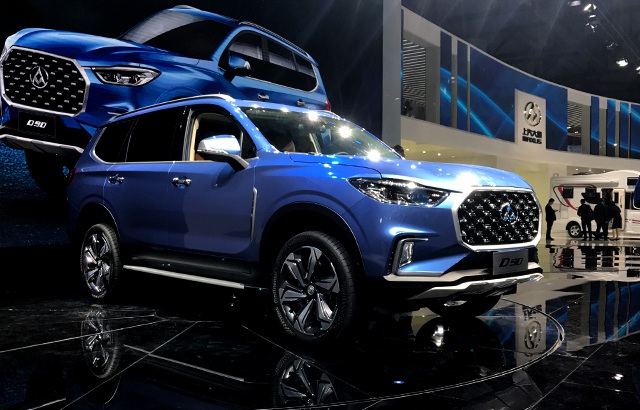 自主7座suv搅局者? 实拍上汽大通d90