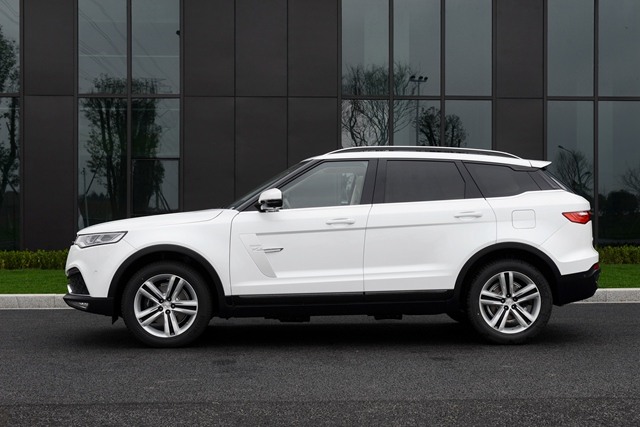 全新中大型suv众泰t700上市1068万起售