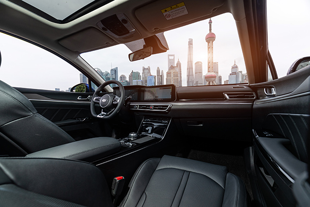 全新平台首款车型240匹起亚凯酷亮相