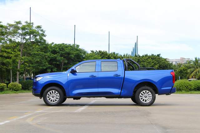 11781668万元长城炮乘用商用皮卡柴油8at上市