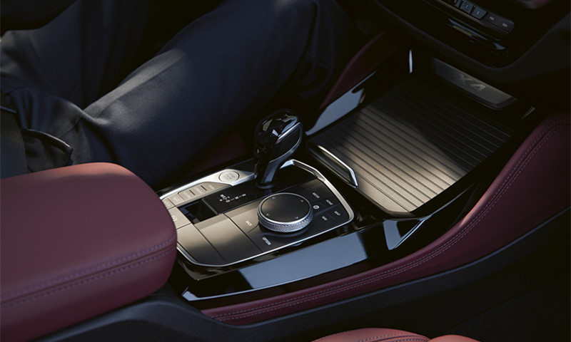 սݿ BMW X4