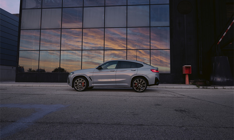 սݿ BMW X4