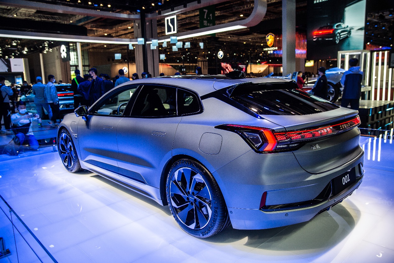 2021上海车展极氪001正式亮相