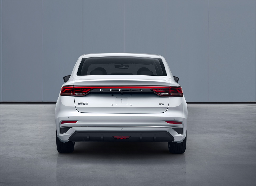 宽体低趴设计第四代吉利帝豪官图发布