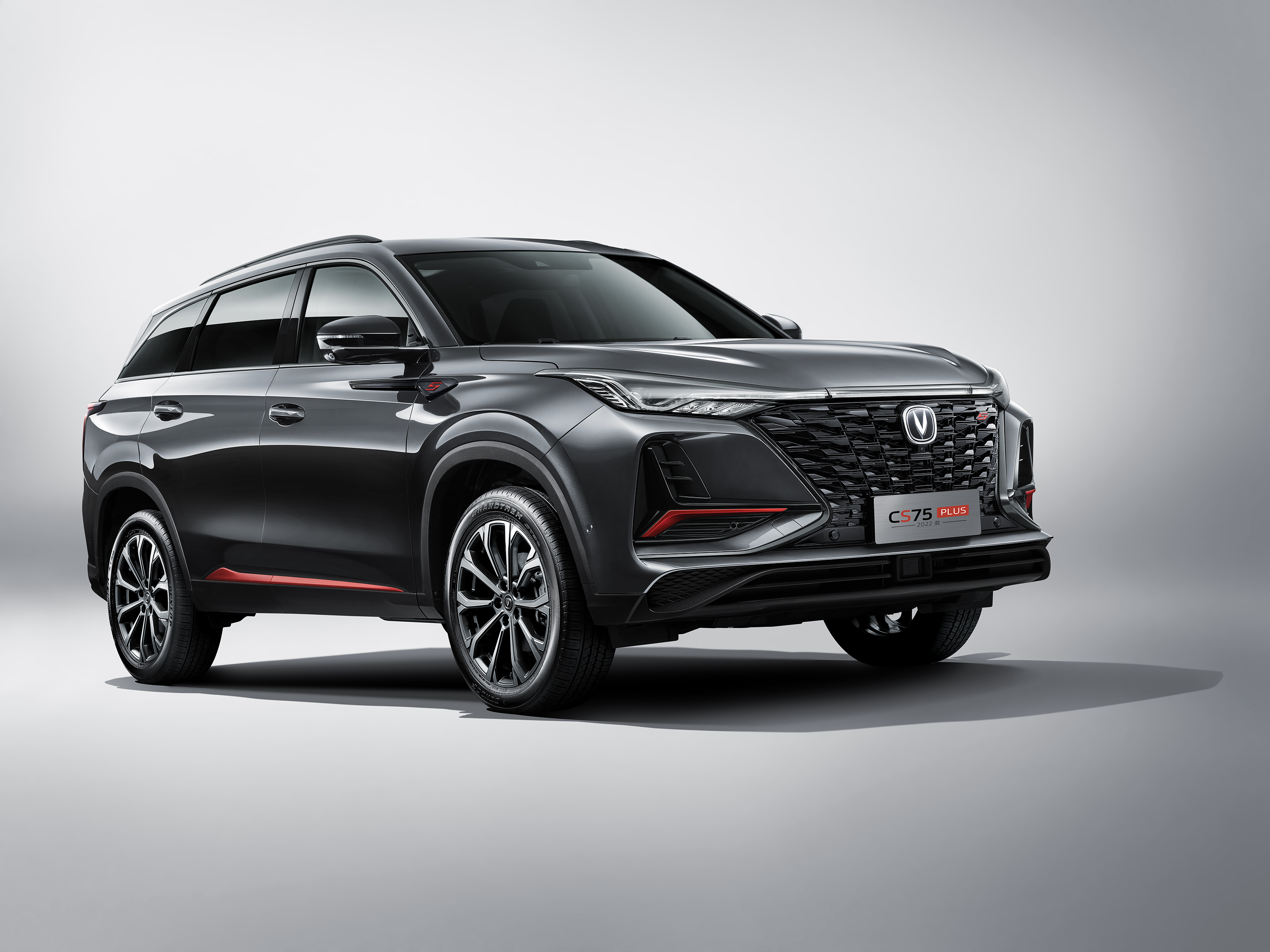 长安cs75 plus 新款,新款长安汽车 整车16项升级2022款长安cs75plus正式上市