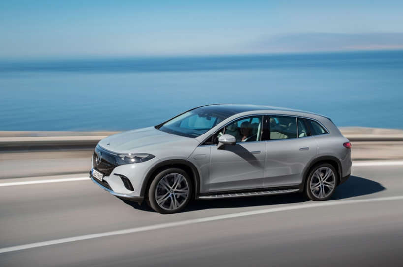 奔驰eqs suv首发亮相 续航里程超600公里