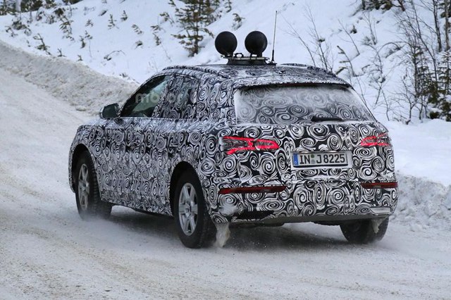 2017款奥迪Q5路试谍照曝光 2016年正式推出