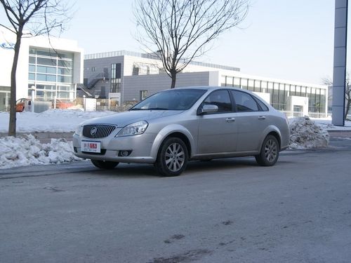 Խ 1.8LE-MT NAVI