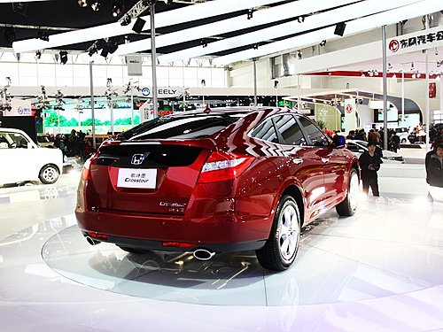 广汽本田 Accord Crosstour 外观