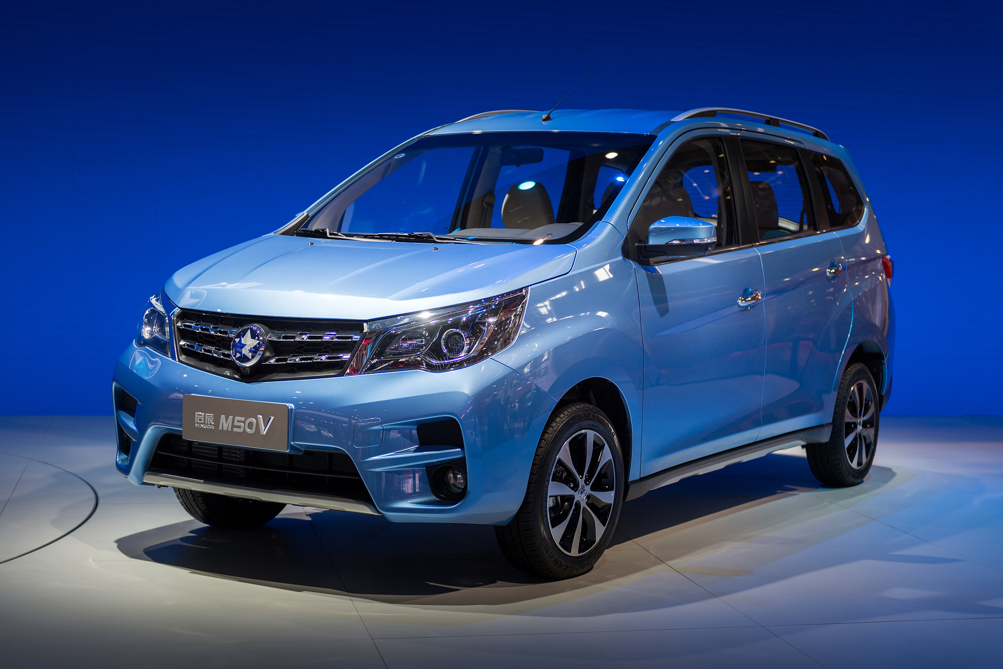 蓄势待发 东风启辰携最强阵容首秀上海车展